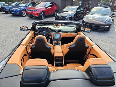 Used 2018 Maserati GranTurismo Sport image 27