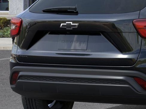 New 2026 Chevrolet Trax LS w/ LS Convenience Package image 14