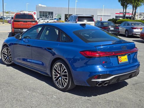 Used 2025 Audi S5 Prestige w/ Prestige Package AWD/4WD image 3