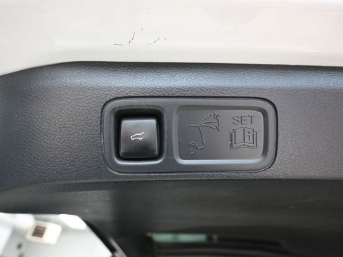 Used 2022 Ford Expedition Max XLT AWD/4WD image 45