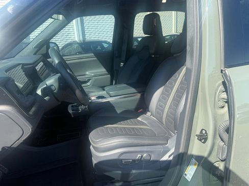 Used 2022 Rivian R1T Launch Edition AWD/4WD image 4