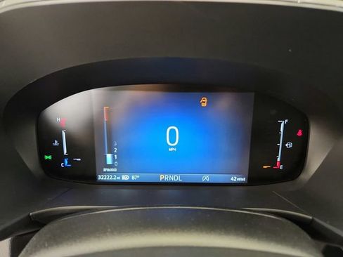 Used 2025 Ford Escape ST-Line Select AWD/4WD image 13