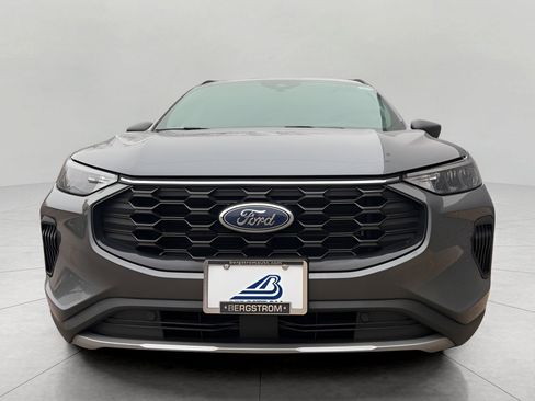 Certified 2025 Ford Escape ST-Line image 4