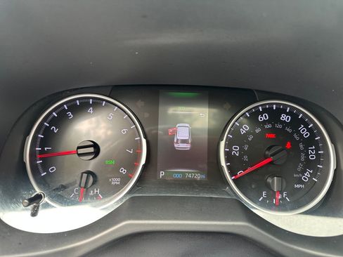 Used 2019 Toyota RAV4 XLE w/ Convenience Package AWD/4WD image 13