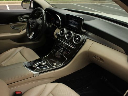 Used 2015 Mercedes-Benz C 300 4MATIC Sedan image 25