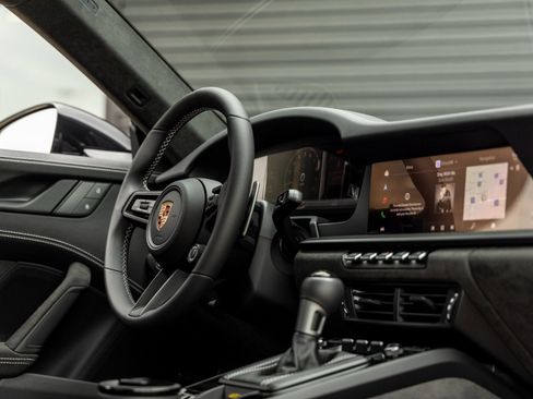 Certified 2026 Porsche 911 GT3 image 38