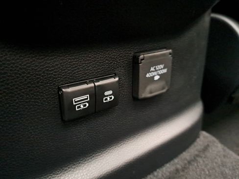 New 2026 Toyota Tundra Limited image 15