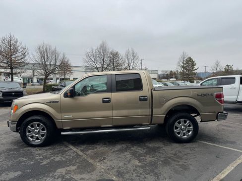Used 2013 Ford F150 XLT w/ XLT Chrome Pkg image 8