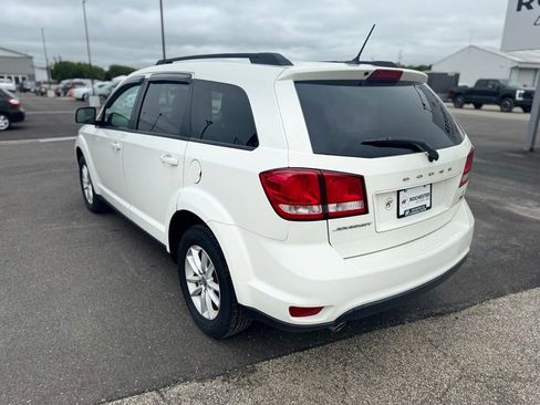Used 2017 Dodge Journey SXT w/ Comfort/Convenience Group FWD image 44