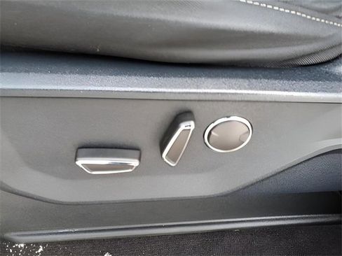 Used 2021 Ford F150 XLT w/ Equipment Group 302A High image 12