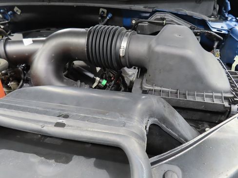 Used 2017 Ford F150 XLT w/ Equipment Group 302A Luxury image 23