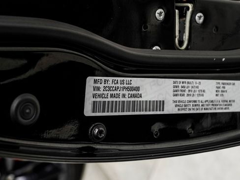 Used 2023 Chrysler 300 C image 39