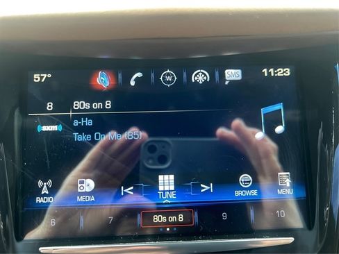 Used 2017 Cadillac Escalade ESV Platinum AWD/4WD image 33
