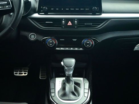 Certified 2024 Kia Forte GT-Line image 8