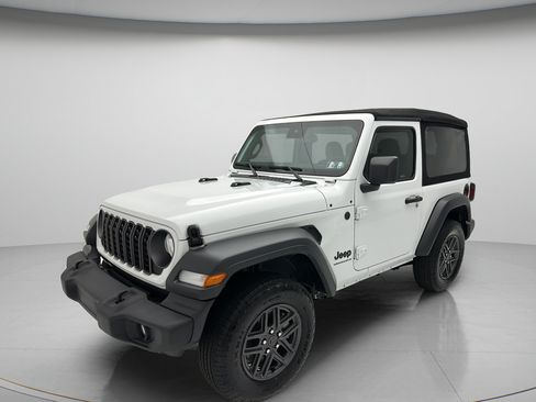 Used 2024 Jeep Wrangler Sport AWD/4WD image 8