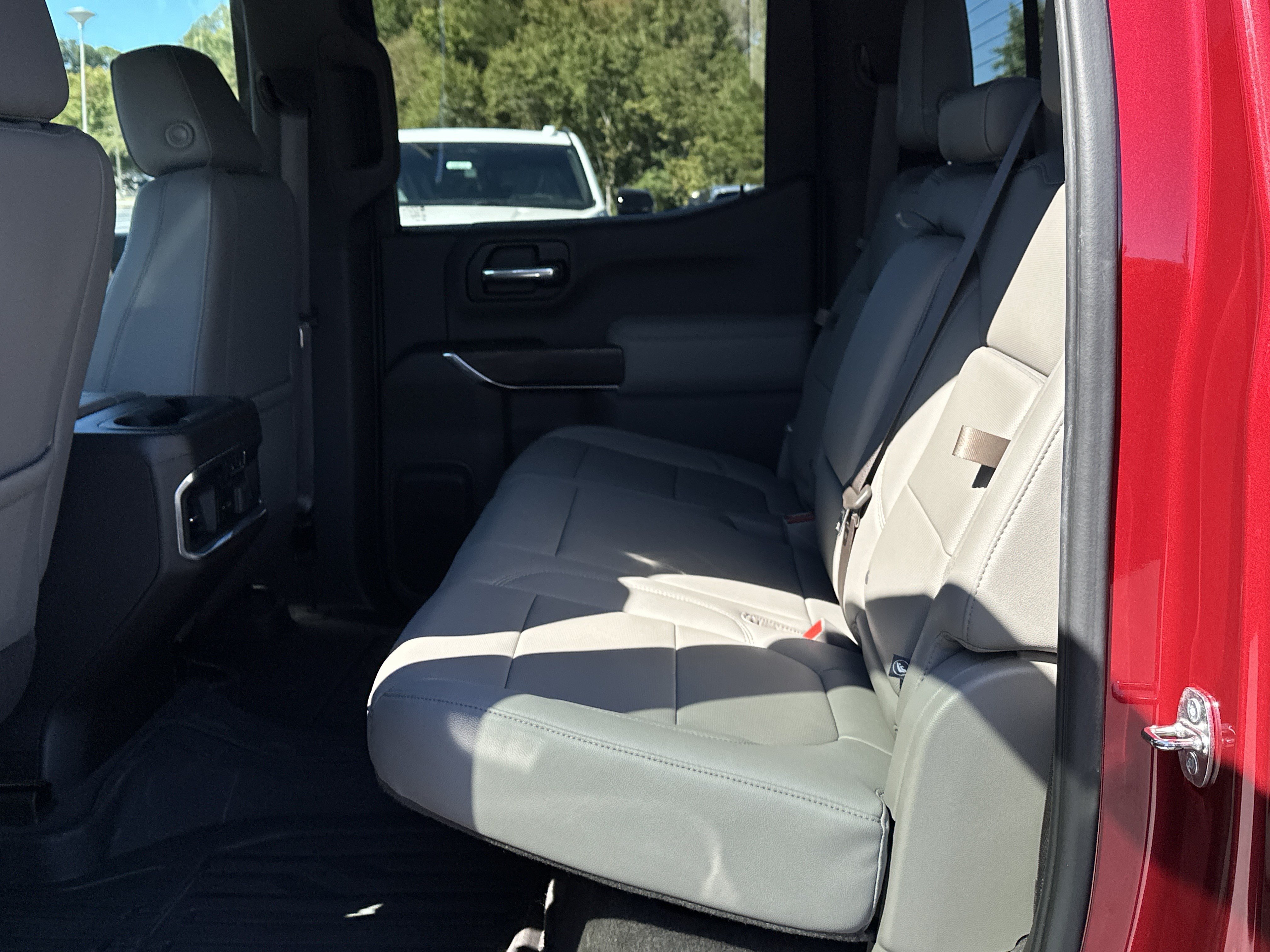Used 2019 GMC Sierra 1500 SLT w/ SLT Premium Plus Package AWD/4WD image 15