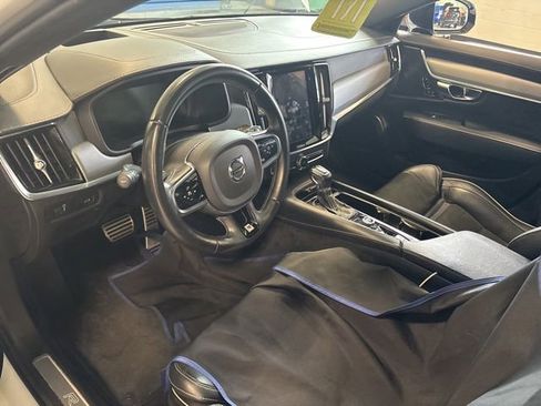 Used 2020 Volvo S90 T6 R-Design image 6