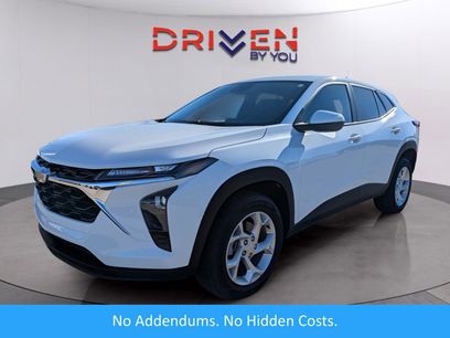 Used 2025 Chevrolet Trax LS w/ LS Convenience Package