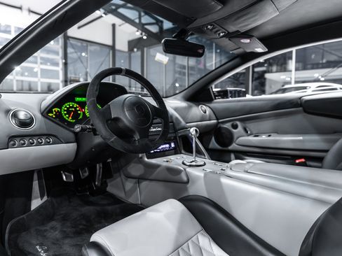 Used 2005 Lamborghini Murcielago Coupe image 8