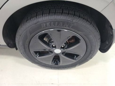 Used 2015 Kia Soul FWD image 33