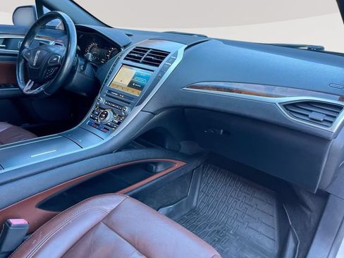 Used 2017 Lincoln MKZ Reserve FWD image 35