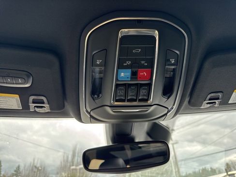 Used 2025 Jeep Grand Cherokee Limited 4xe w/ MOPAR Finishing Package AWD/4WD image 34