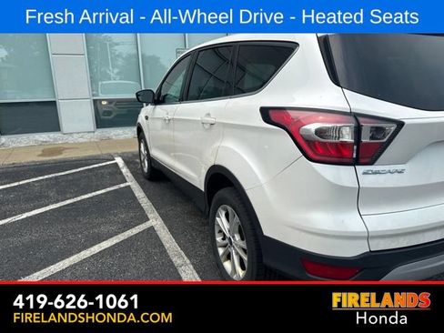 Used 2017 Ford Escape SE w/ SE Cold Weather Package AWD/4WD image 7
