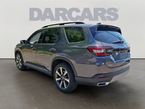 Used 2025 Honda Pilot Elite image 4