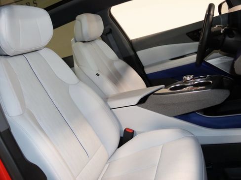 Used 2025 Cadillac Optiq Sport 2 w/ LPO, Floor Liner Package image 66