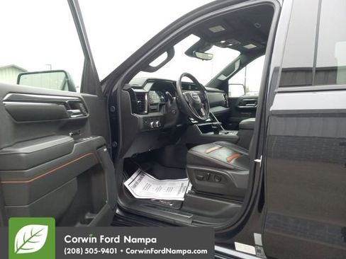 Used 2024 GMC Sierra 1500 AT4 w/ Technology Package image 9