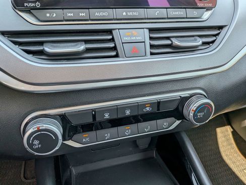 Used 2024 Nissan Altima 2.5 SR image 8