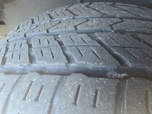 Used 2023 Toyota Tacoma TRD Sport w/ Advanced Technology Package image 9