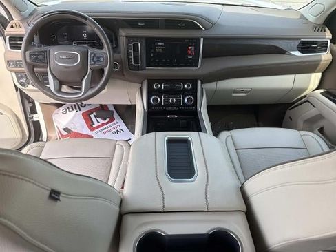 Used 2024 GMC Yukon XL Denali w/ Advanced Technology Package AWD/4WD image 21