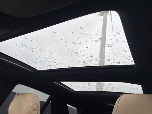 Used 2017 Mercedes-Benz GLE 350 4MATIC image 24