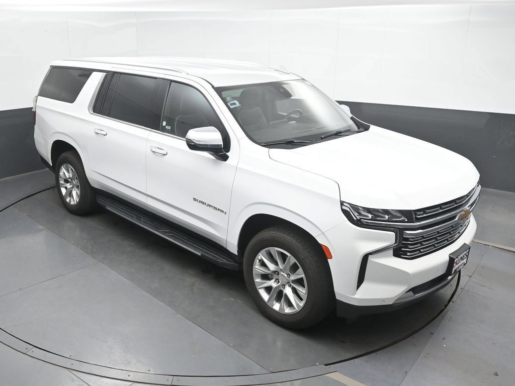 Used 2023 Chevrolet Suburban Premier AWD/4WD image 35