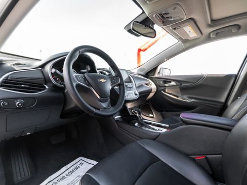 Used 2024 Chevrolet Malibu LT image 4