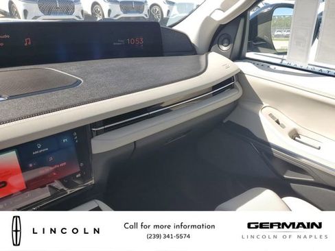 New 2025 Lincoln Navigator Reserve image 33