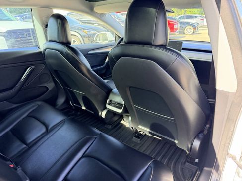 Used 2022 Tesla Model 3 Long Range AWD/4WD image 17