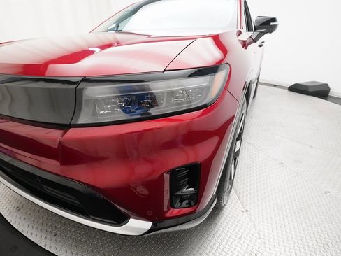 Certified 2024 Honda Prologue Elite image 23