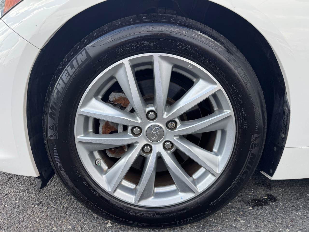 Used 2015 INFINITI Q50 w/ Moonroof Package RWD image 21
