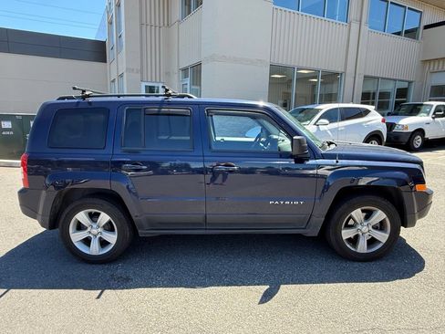 Used 2013 Jeep Patriot Sport w/ PWR Value Group FWD image 3