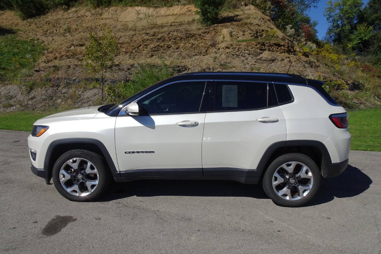 Used 2018 Jeep Compass Limited w/ Safe & Security Group AWD/4WD image 1