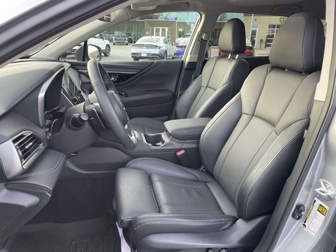 Certified 2025 Subaru Outback Limited AWD/4WD image 8