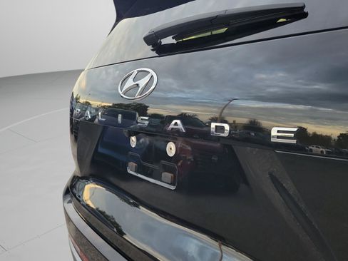 Certified 2023 Hyundai Palisade Limited FWD image 7