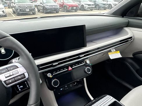 New 2026 Hyundai Tucson Limited image 16