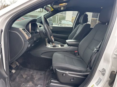 Used 2016 Jeep Grand Cherokee Laredo w/ Quick Order Package 23E image 14