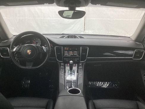 Used 2013 Porsche Panamera S image 25