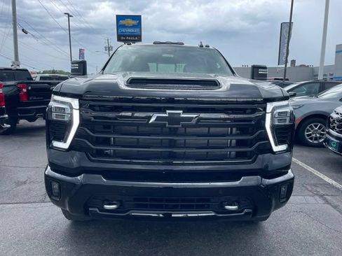 New 2026 Chevrolet Silverado 3500 High Country w/ High Country Premium Package AWD/4WD image 18