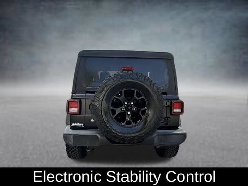 Used 2022 Jeep Wrangler Sport AWD/4WD image 6