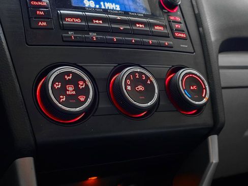 Used 2015 Subaru Forester 2.5i Premium w/ Popular Package #2 image 32